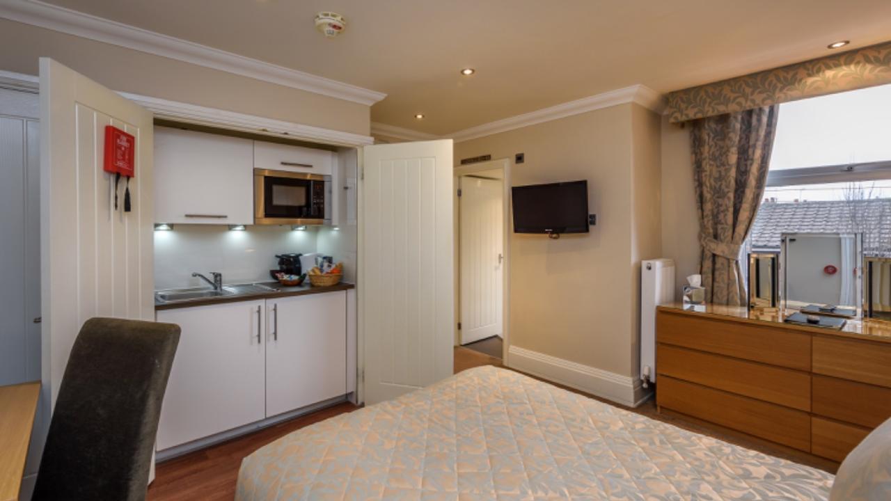 Cheshire Hospitality Ltd Trading As Lennox Lea Studios And Apartments Sale Buitenkant foto